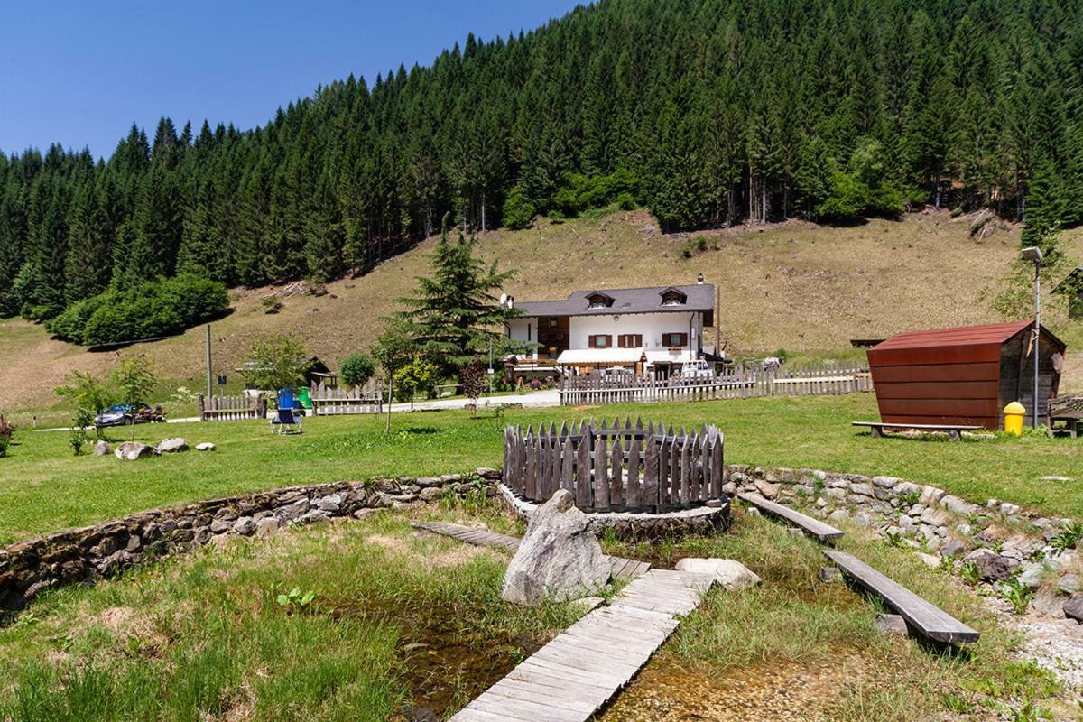 Albergo Lozen Canal San Bovo Εξωτερικό φωτογραφία